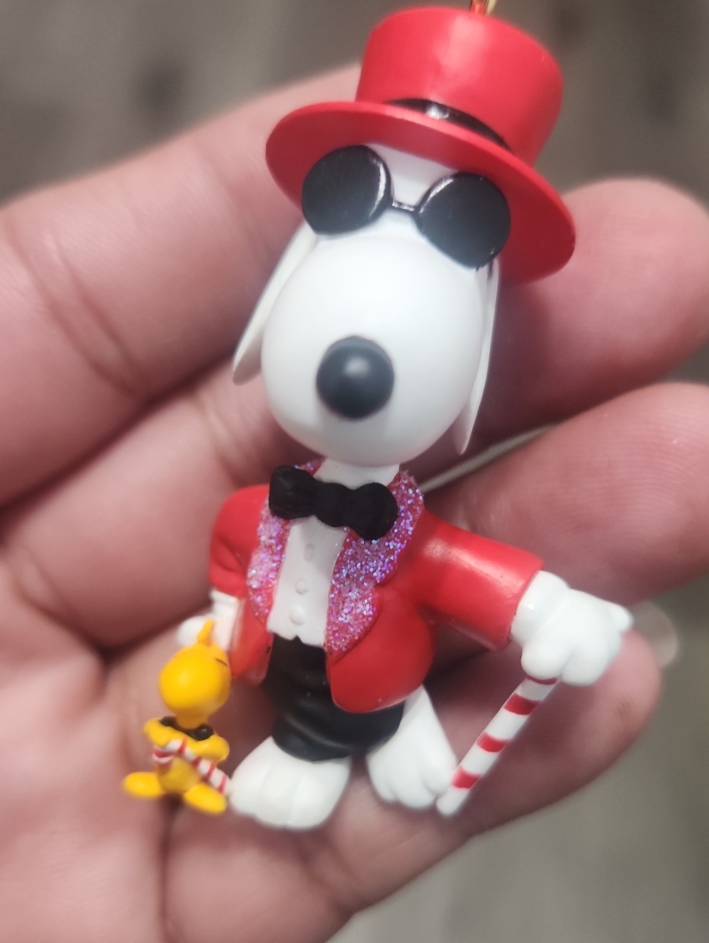 Hallmark Joe Cool Snoopy Ornament - Picture 2 of 4